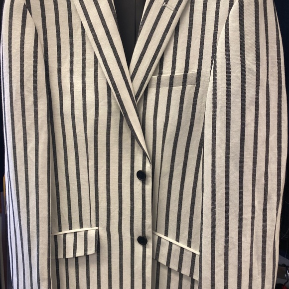 Renoir Linen Blazer - Picture 2 of 5
